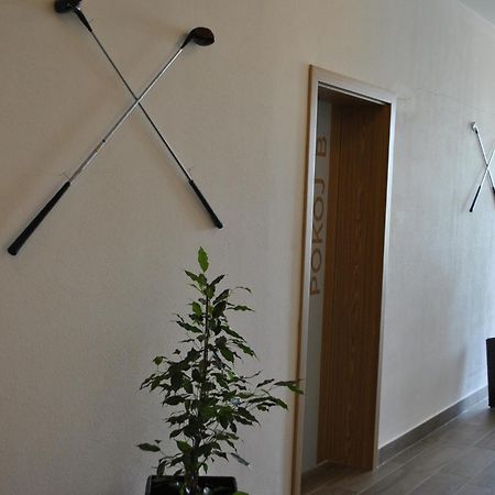 Hotel Golf Jezera Ostrozska Nova Ves Exterior photo